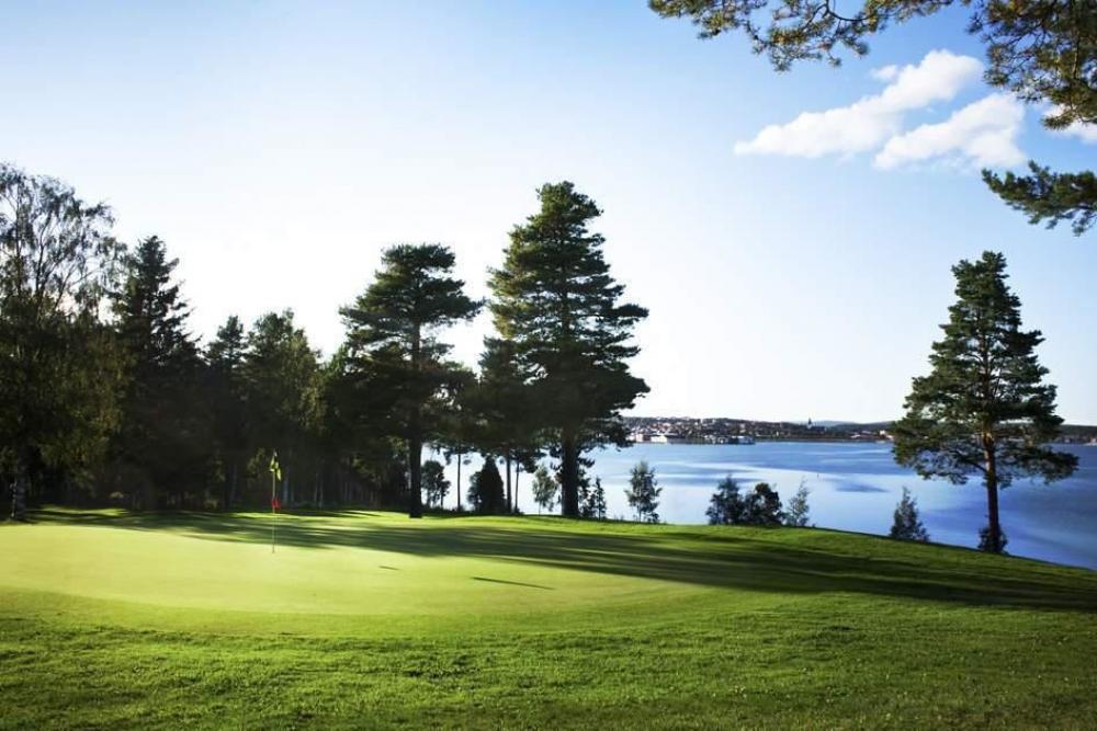 Ställplatser på Hudiksvalls Golfklubb
