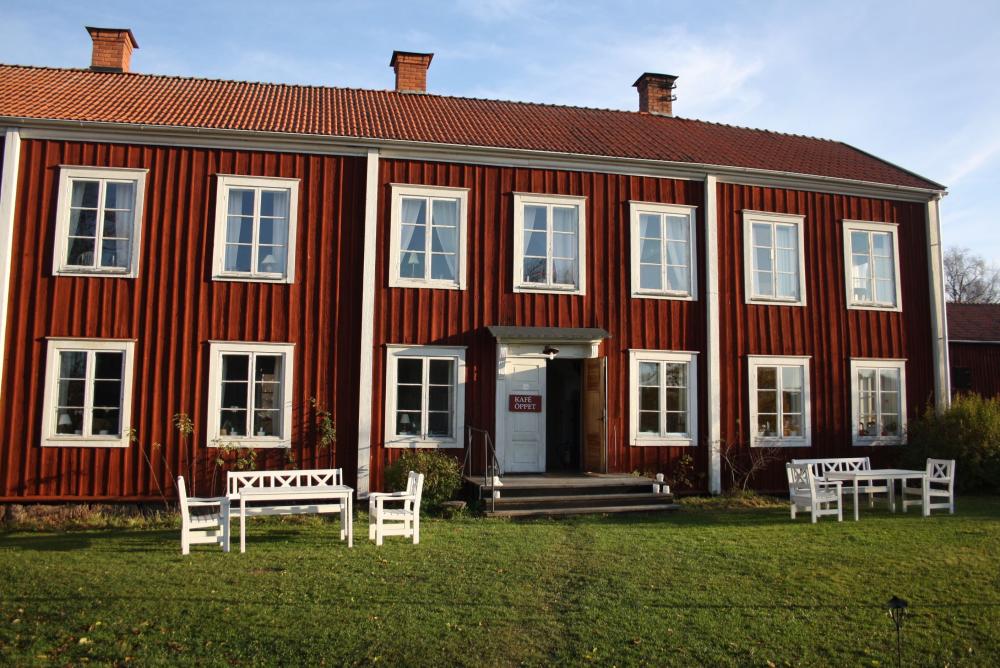 Frägsta Hälsingegård / Hälsingland Farmhouse
